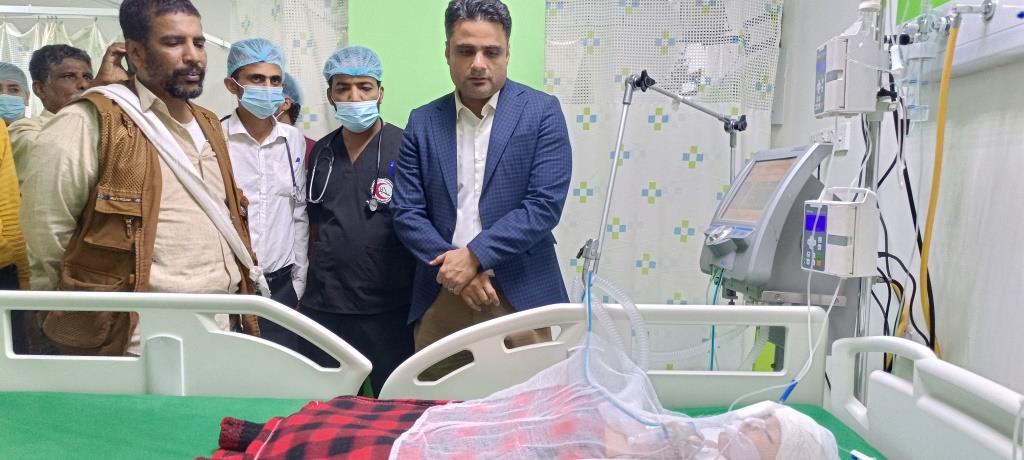 فيما اطمئن الوكيل العاقل على صحتها:محافظ عدن يوجه بتحمل تكاليف علاج الطفلة ماجدة عادل سالم