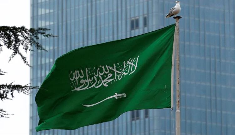 السعودية: نتابع بقلق بالغ تطورات التصعيد العسكري في اليمن بعد الهجمات الإسرائيلية على الحديدة