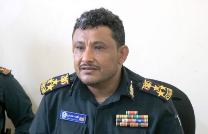 مدير شرطة الحديده يشيد بيقظة رجال الأمن واستخبارات المقاومة الوطنية في كشف الخلية الحوثية