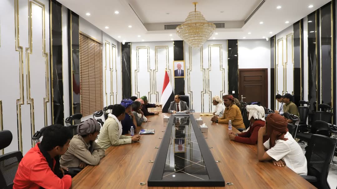 بن ماضي يؤكد حرص السلطة المحلية على القيام بواجبها في توفير الخدمات الأساسية لمديرية غيل بن يمين