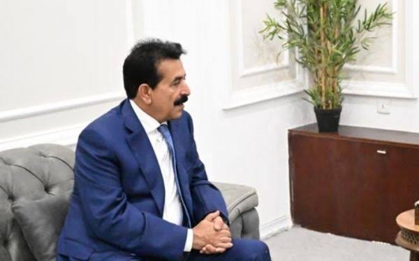 المحافظ العواضي : هذا الخطأ الذي لا ينبغي أن يقع فيه الأمريكيون