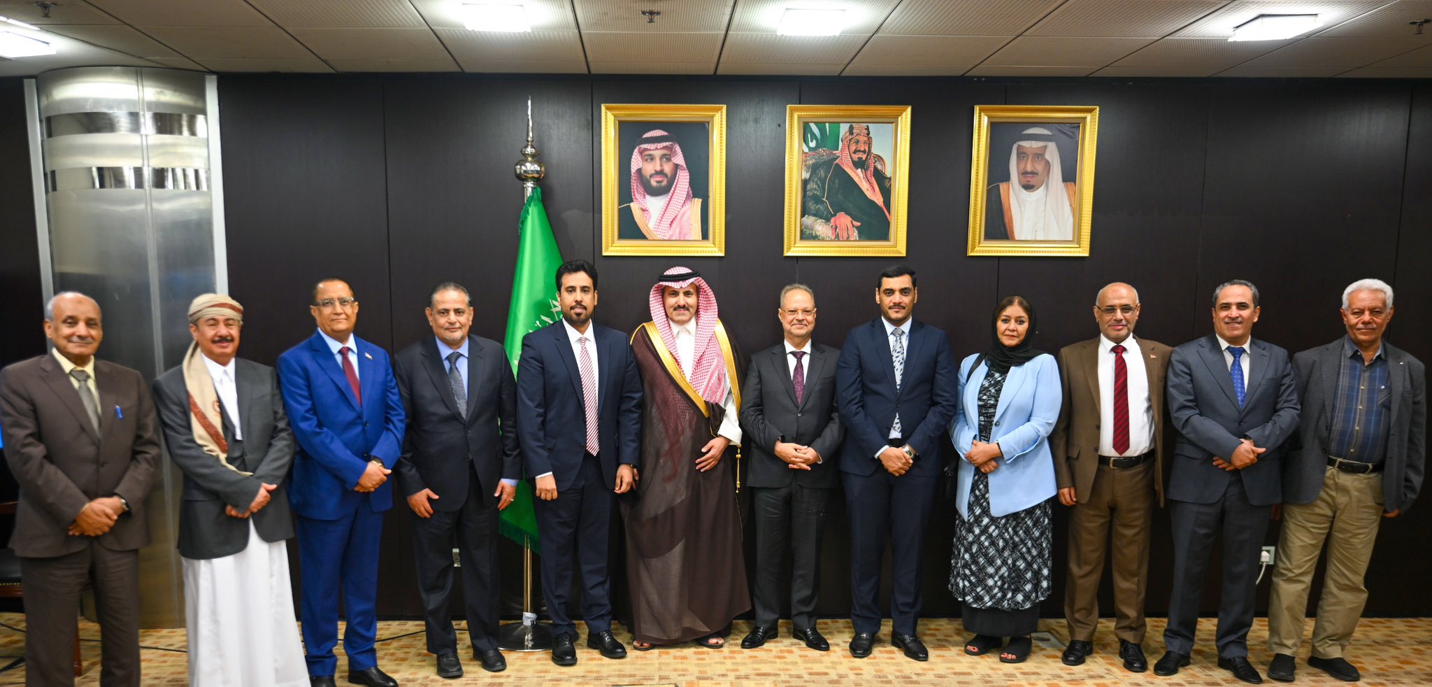 السفير السعودي يلتقي قيادة هيئة التشاور والمصالحة اليمنية ويؤكد دعم المملكة لجهود السلام