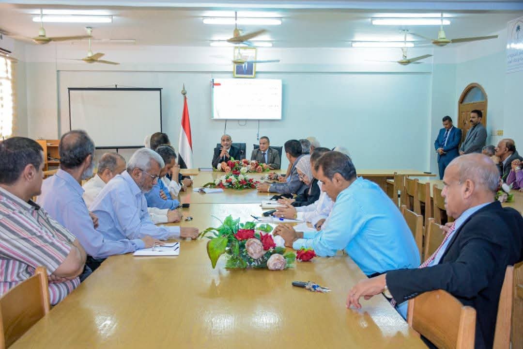 الصبيحي يشيد بالإنجازات العلمية والفكرية التي حققتها جامعة عدن