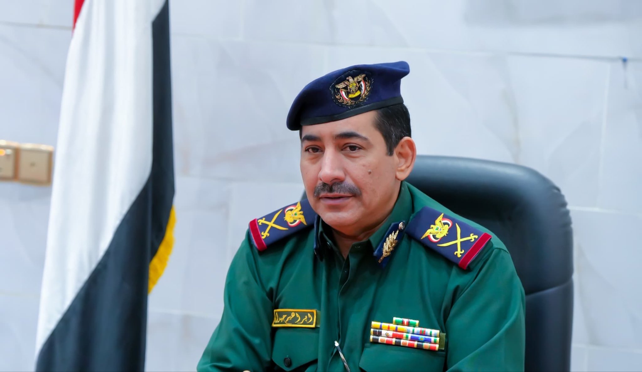 ‏وزير الداخلية يوجّه بسرعة التحقيق وضبط الجناة في اغتيال التربوي الدكتور عبدالرحمن الشاعر بعدن